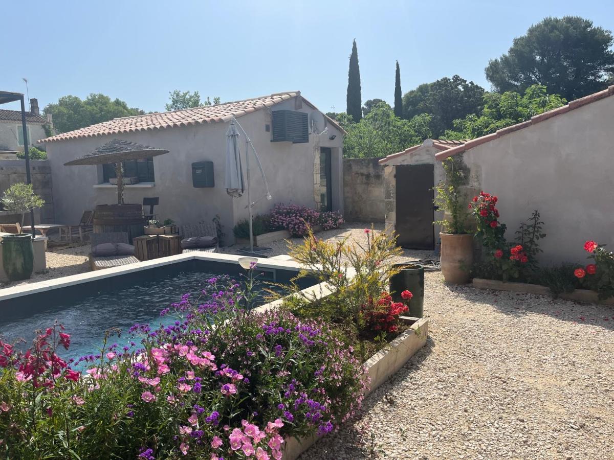 퐁비에이유 Studio Dans Les Alpilles 아파트 외부 사진