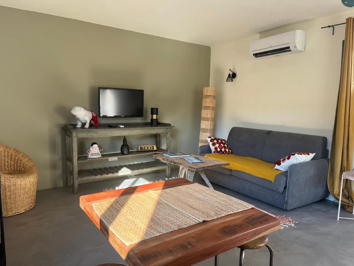 퐁비에이유 Studio Dans Les Alpilles 아파트 외부 사진